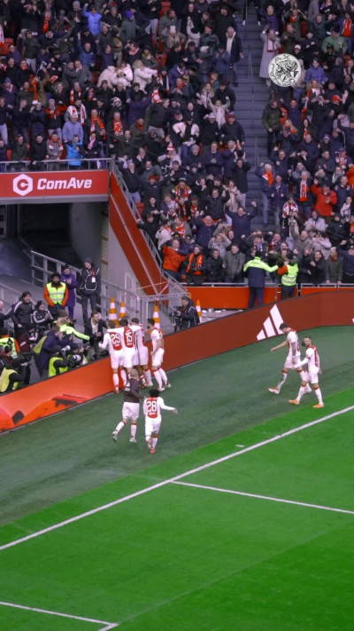 Winnende goal van Taylor in de Klassieker van februari 2025