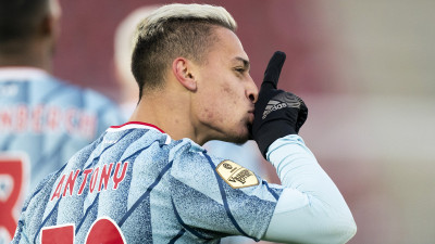 Goal Antony tegen AZ bij Ajax Radio