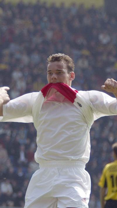 De eerste Ajax-goal van Sneijder in de Eredivisie