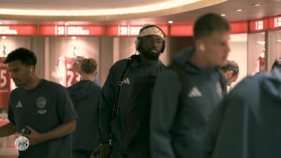 In de kleedkamer voor Ajax - Shelbourne FC