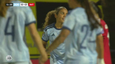 Derde doelpunt voor Ella Touon