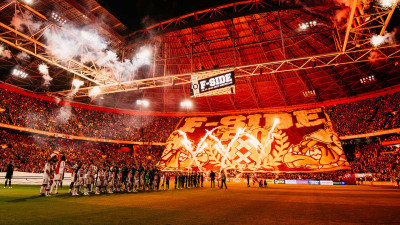 Prachtige sfeeractie voor Ajax - NEC